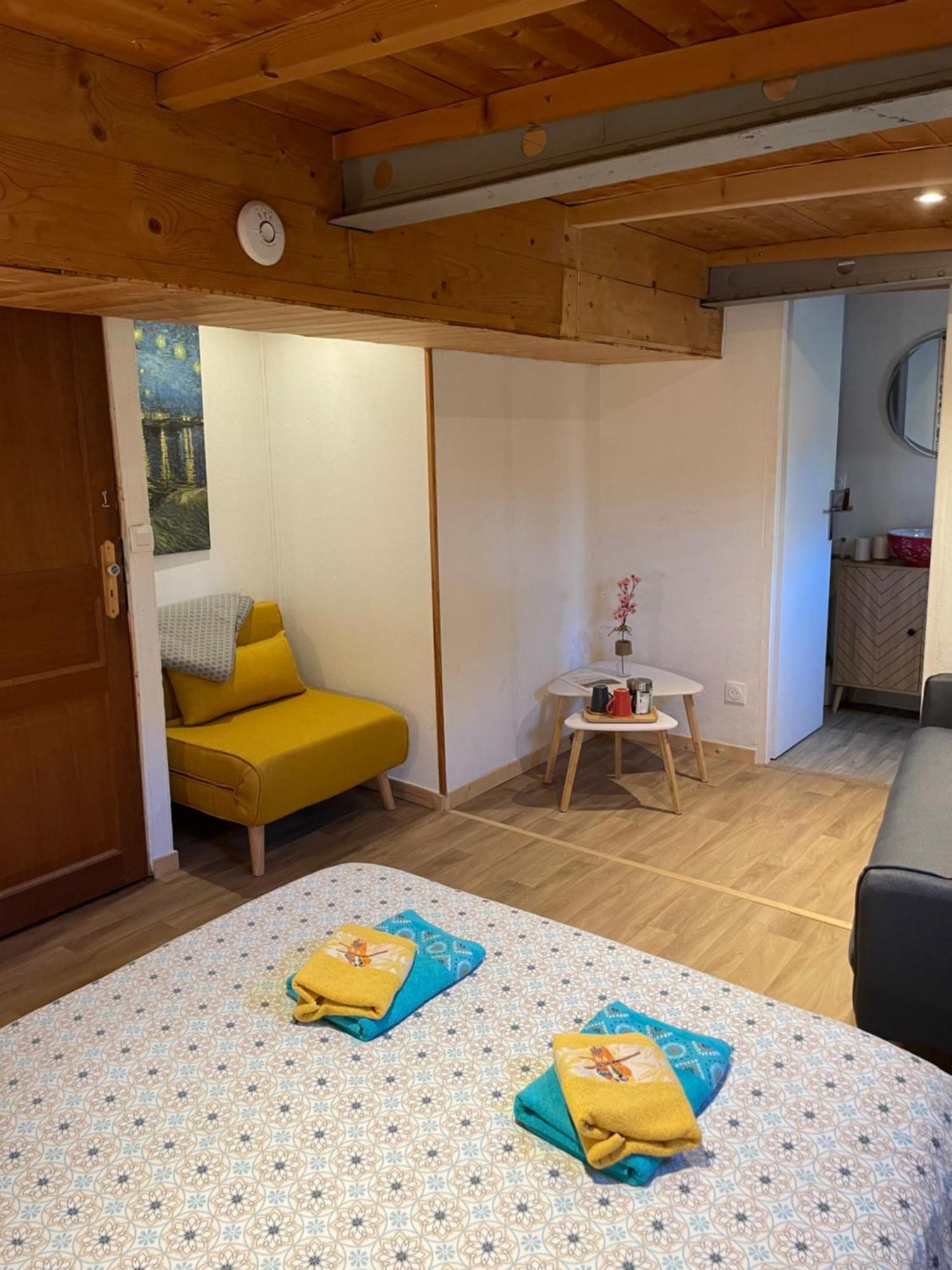 Peniche Le Pescalune - Chambre D'Hotes Arles Zewnętrze zdjęcie